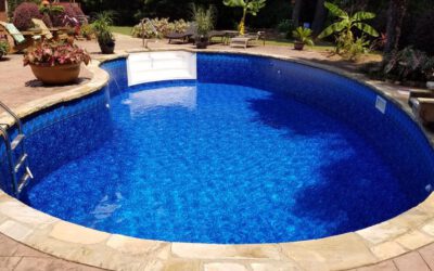 Should I Use a Pool Liner Replacement Company Near Me or Further Away?